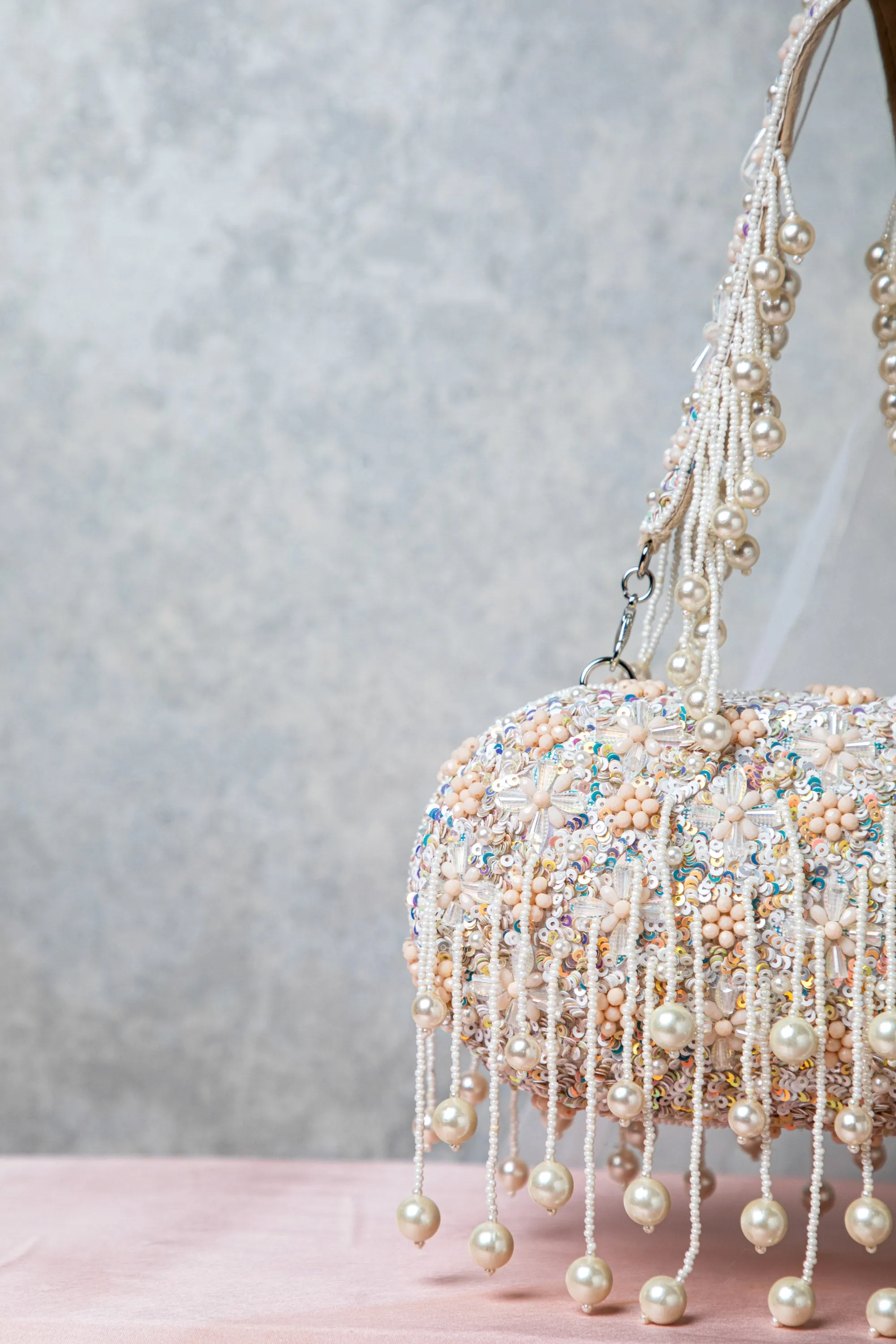 Aria Clutch – Beige