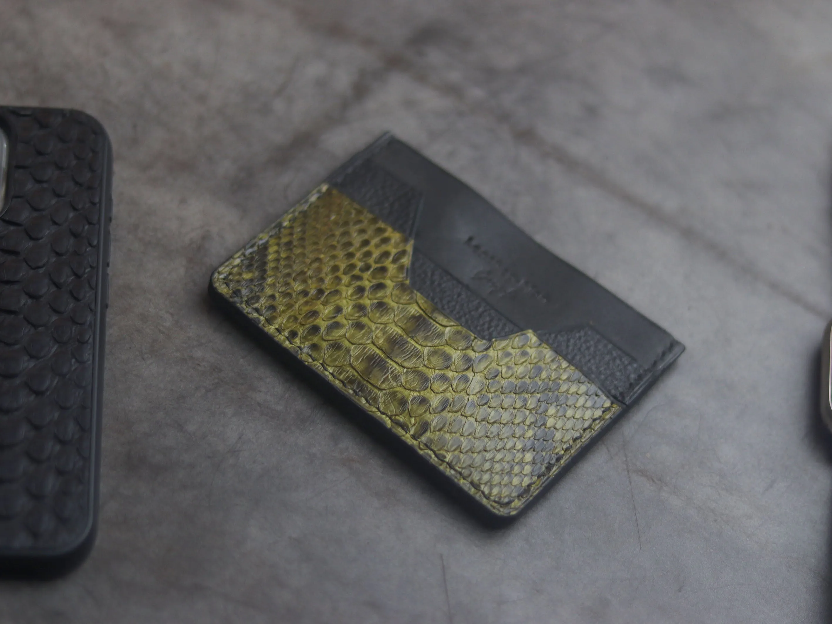 AUGUSTUS - MINIMAL WALLET JUNIPER GREEN PYTHON SKIN