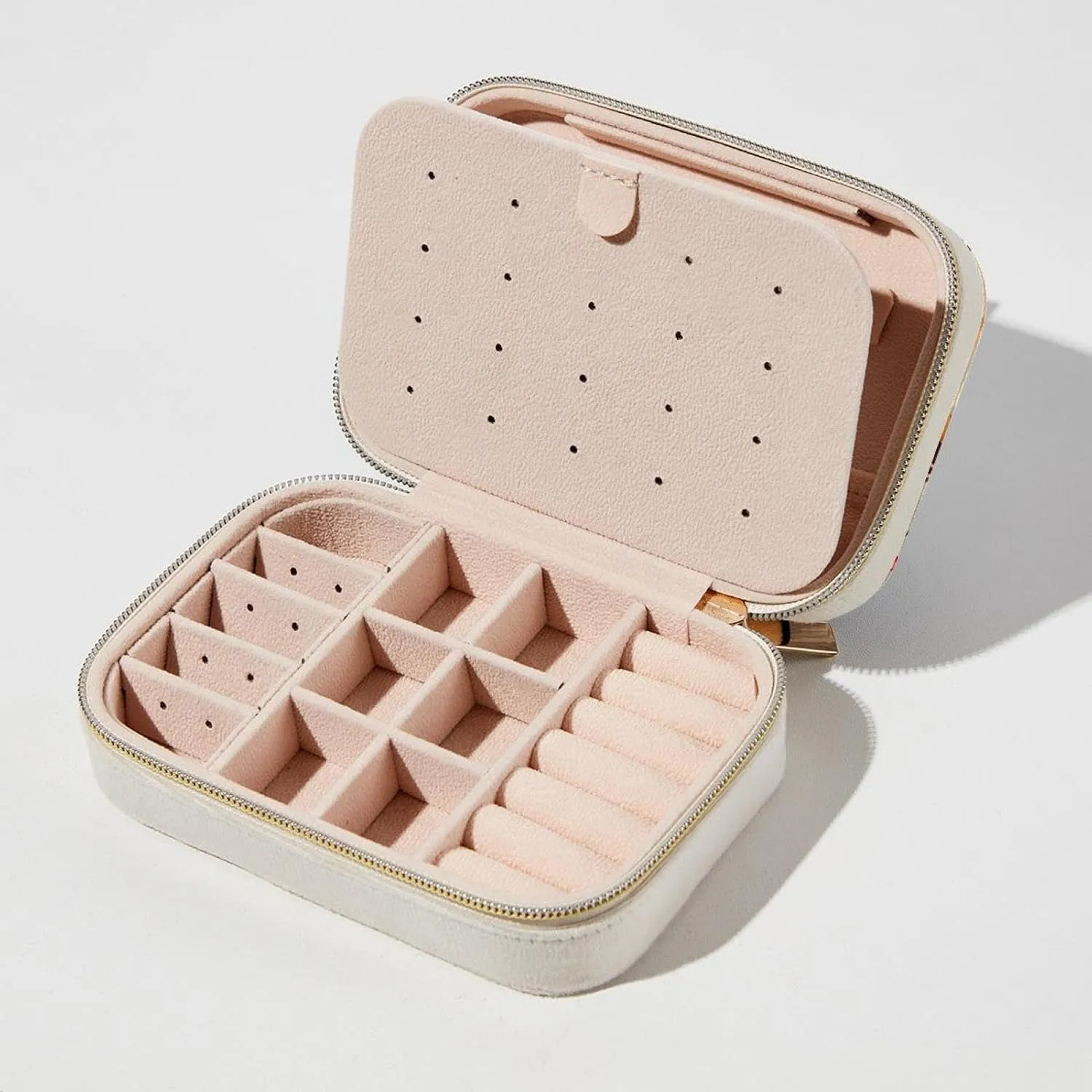 Autumn Mushrooms Berries Pattern Travel Jewelry Box, Portable Travel Display Case Storage Holder Boxes for Stud Earrings, Rings, Necklaces, Bracelets