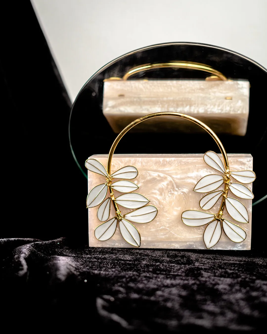 Beige Solid Party Box Clutches With Attractive Brass Handle