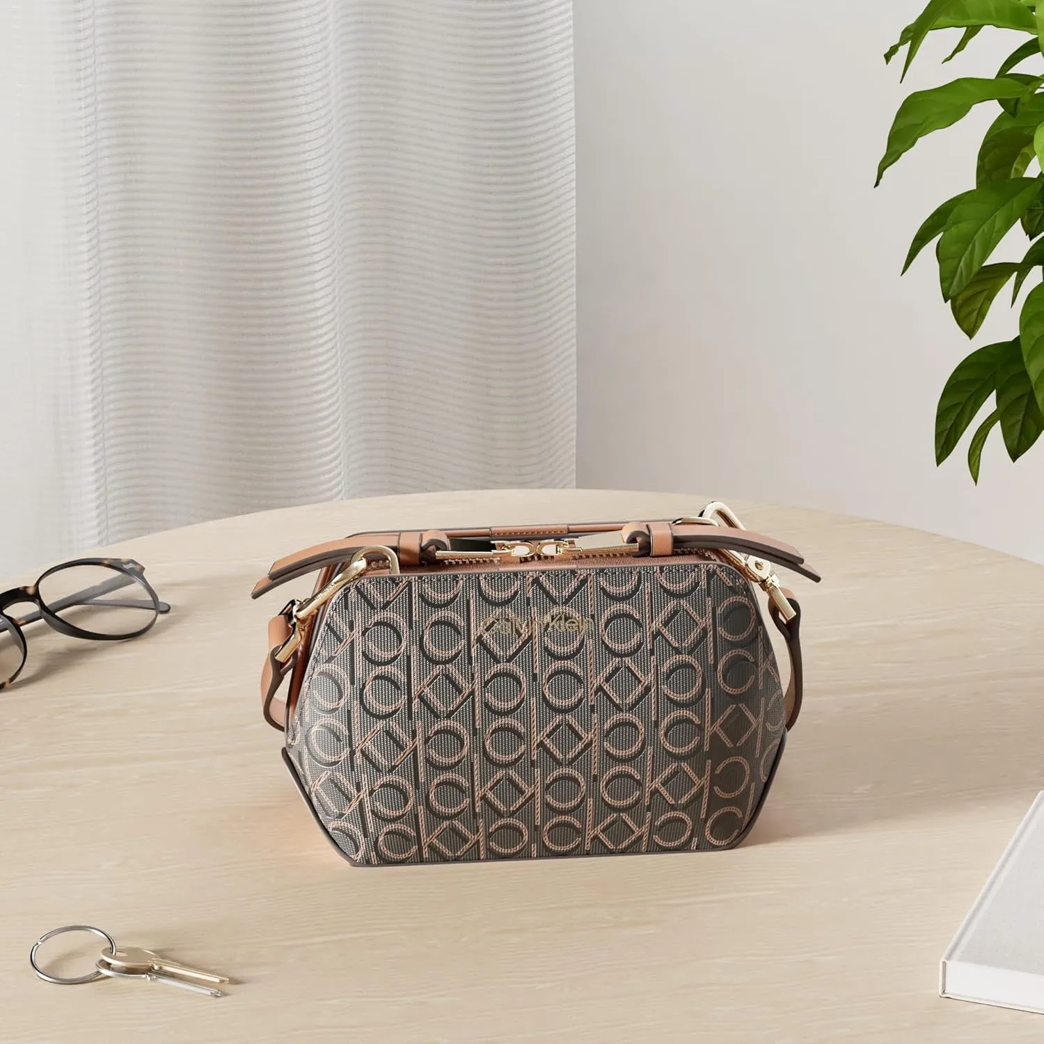 Calvin Klein Women's Lucy Triple Compartment Crossbody