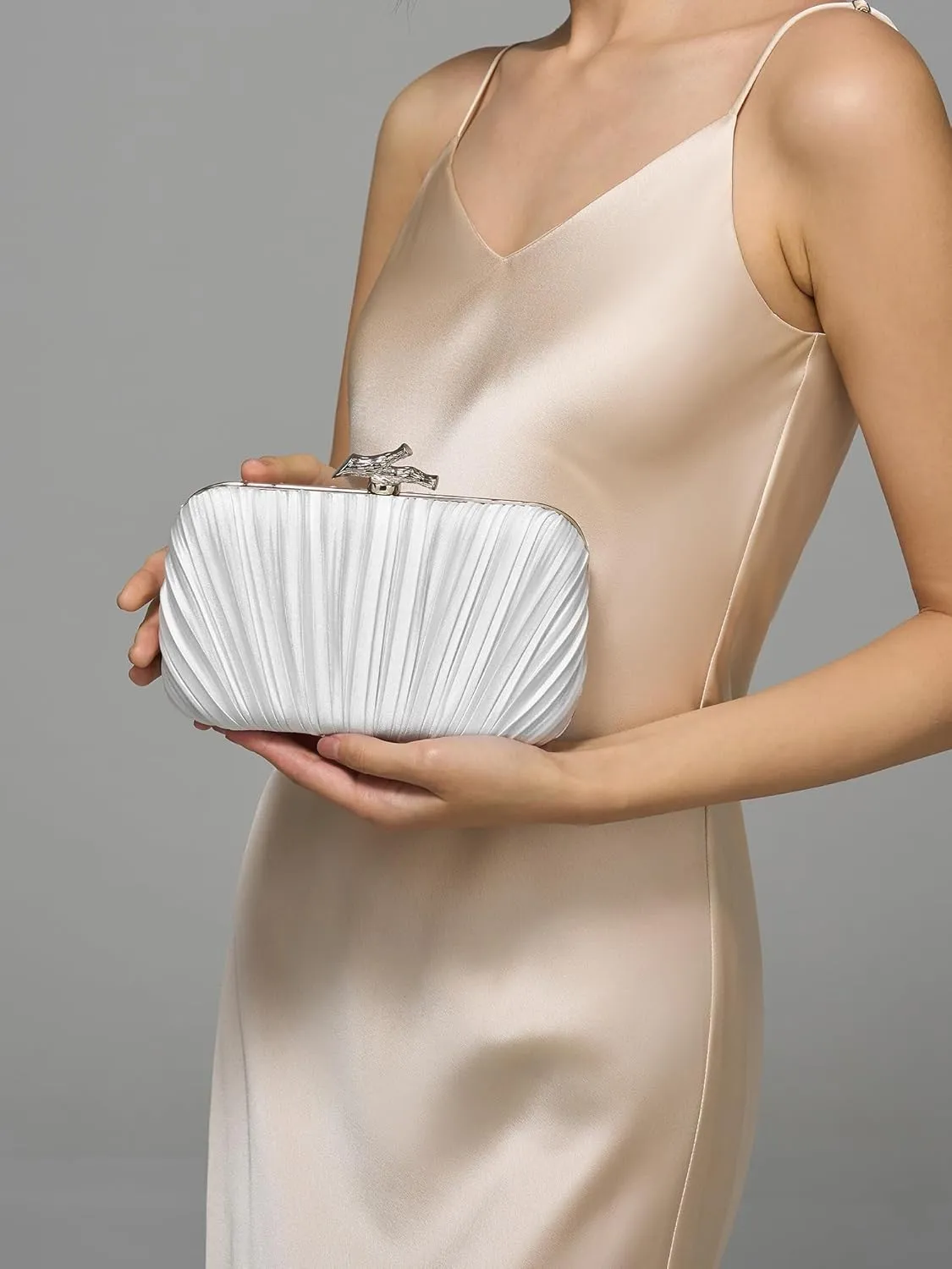 Clutch Purses for Women Evening/Wedding Chic Woven Bag Formal PU Leather Purse Designer Handbags for Women