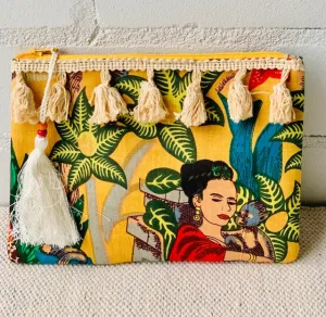 COTTON FRIDA PRINT CLUTCH