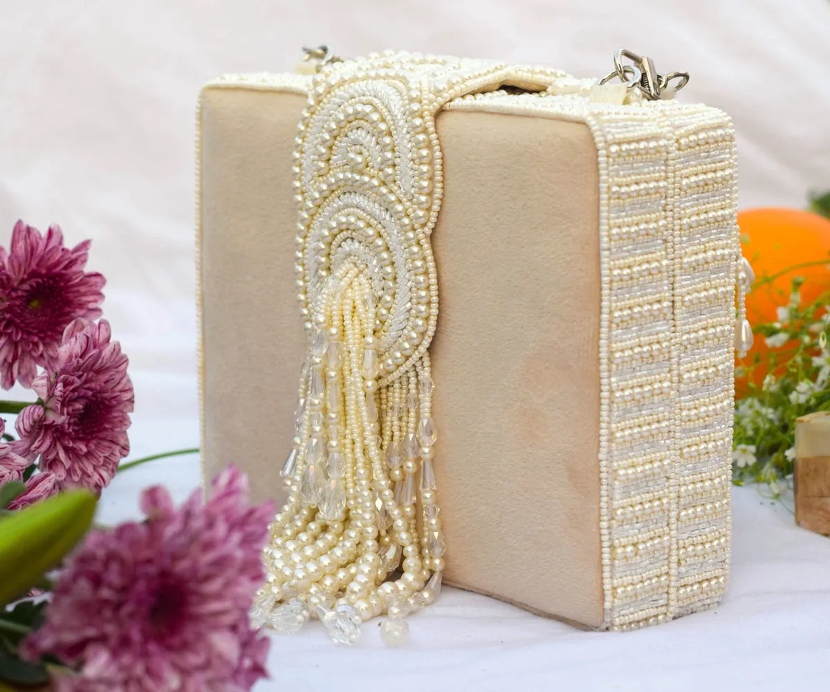 Erisha Clutch – Cream