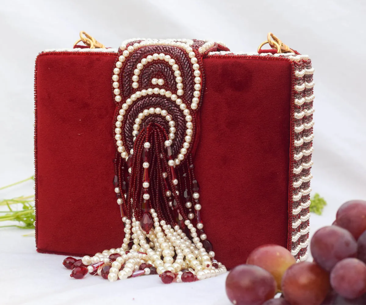 Erisha Clutch – Red & White
