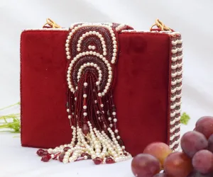 Erisha Clutch – Red & White