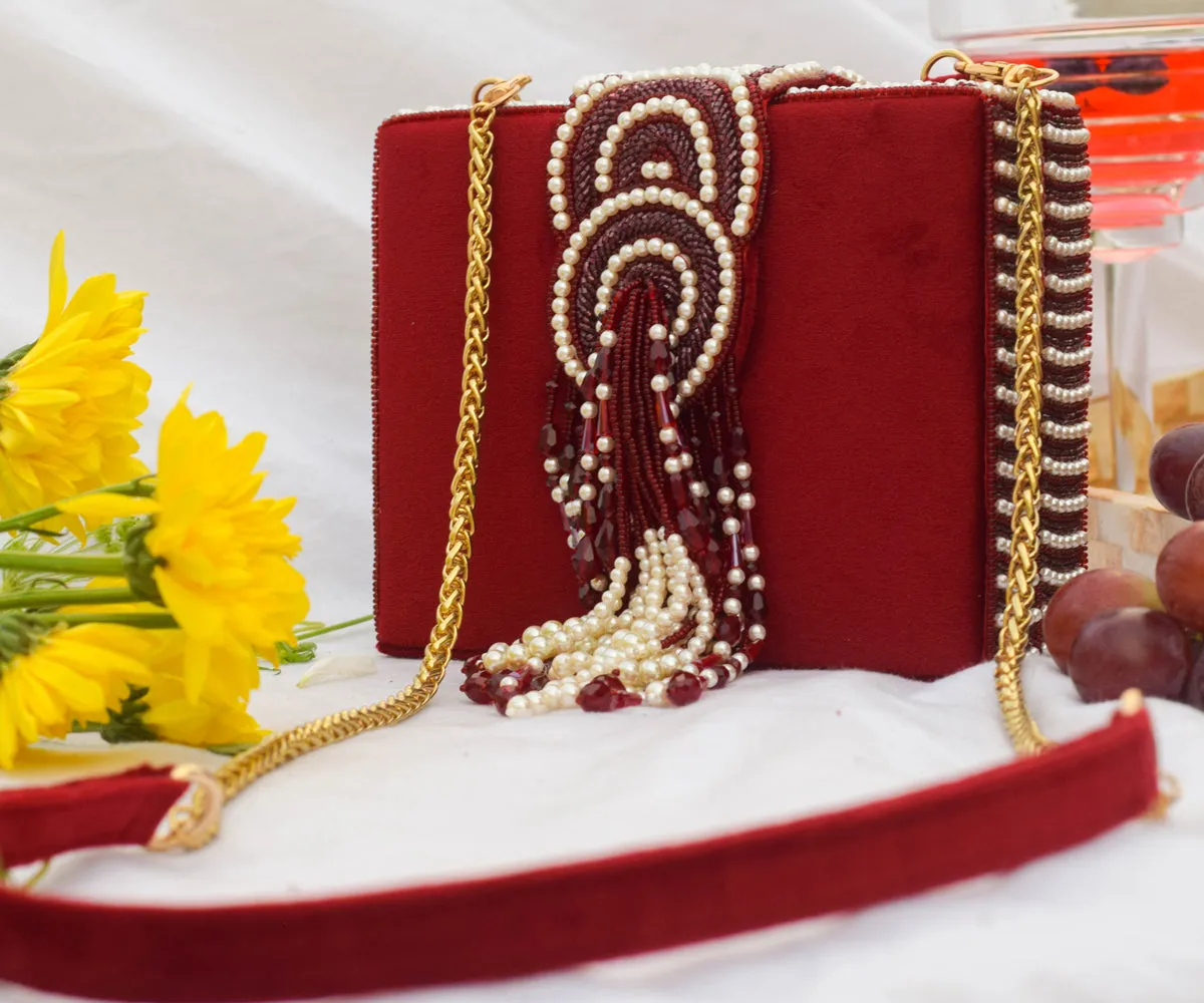 Erisha Clutch – Red & White