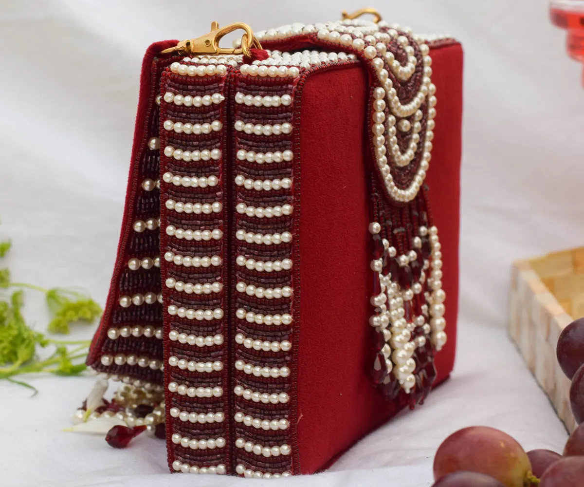 Erisha Clutch – Red & White