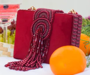 Erisha Clutch – Red