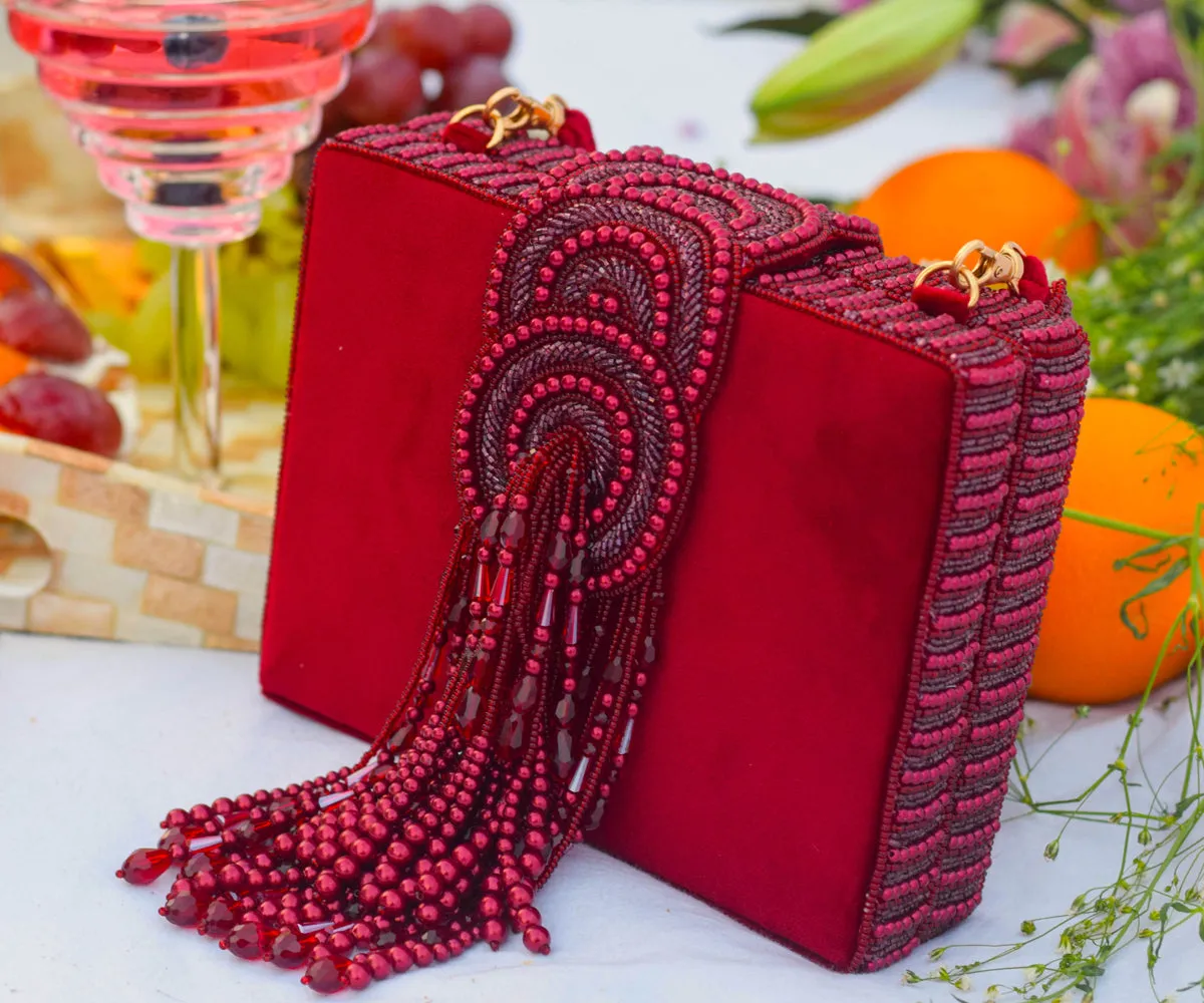 Erisha Clutch – Red