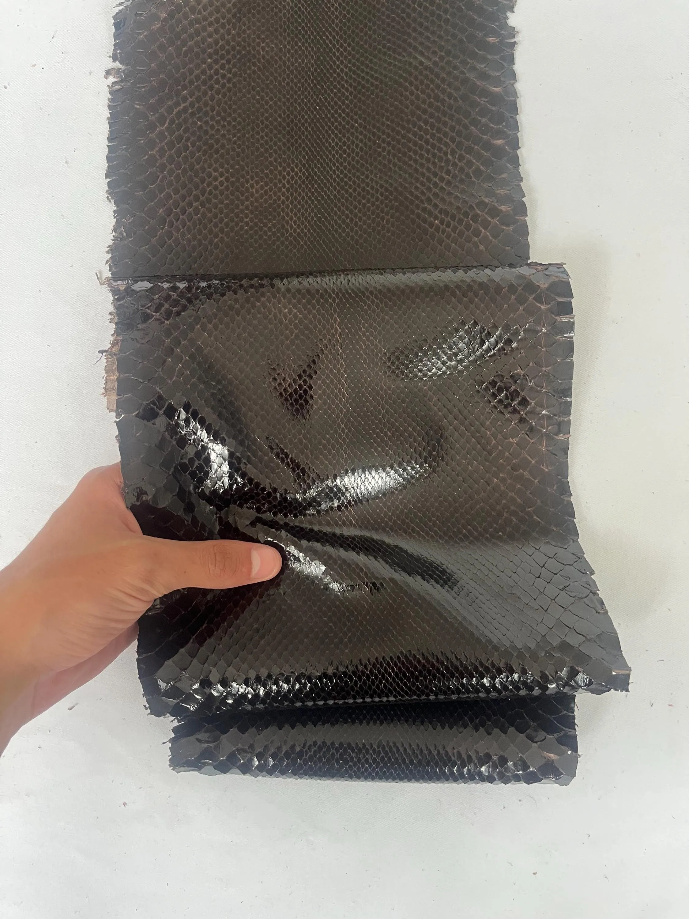 Genuine python leather, real snake leather glossy finished, long and wide snakeskin of thick 0,7mm(2 oz)