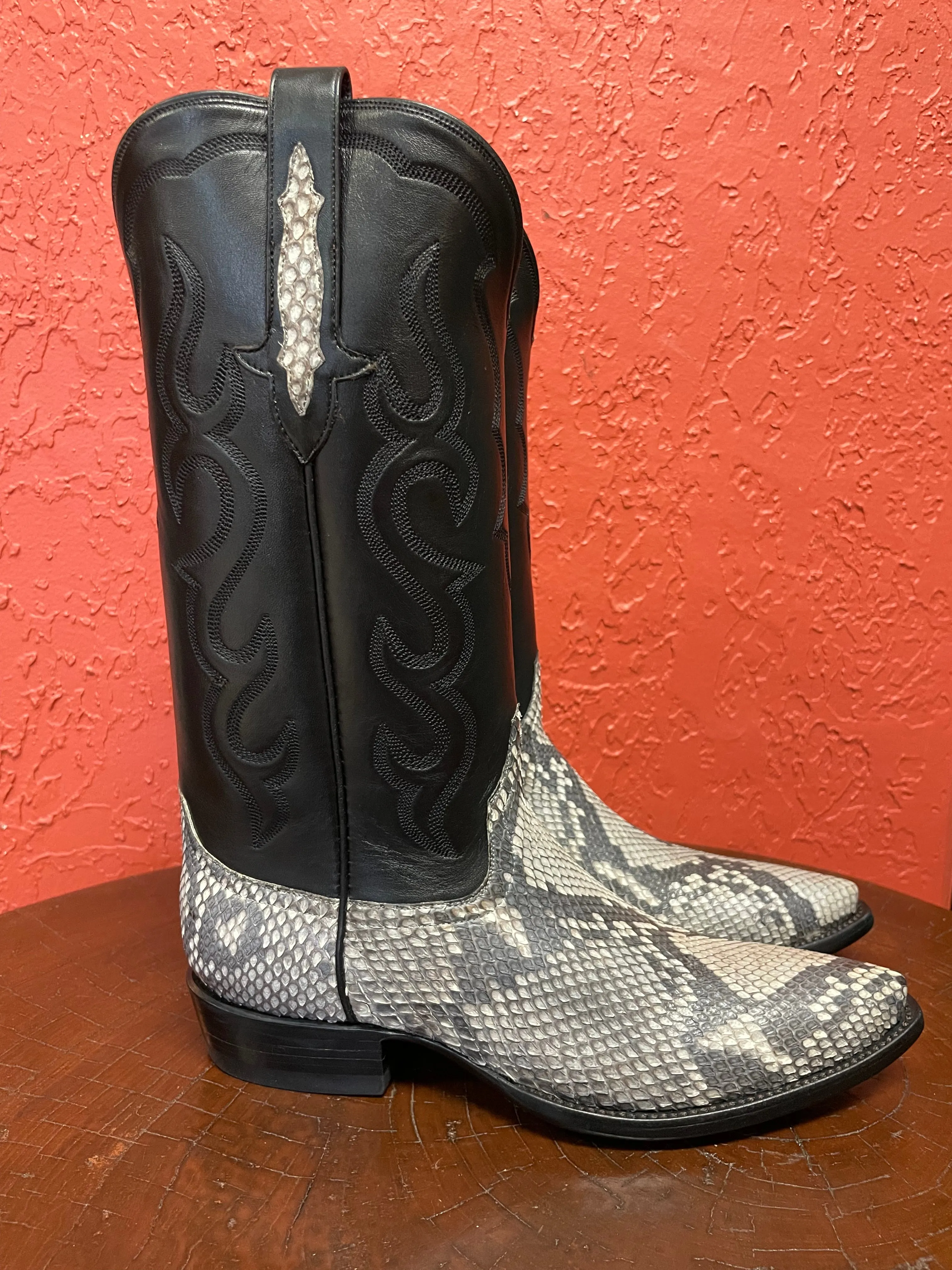 Homme Gris Et Blanc Python Cowboy