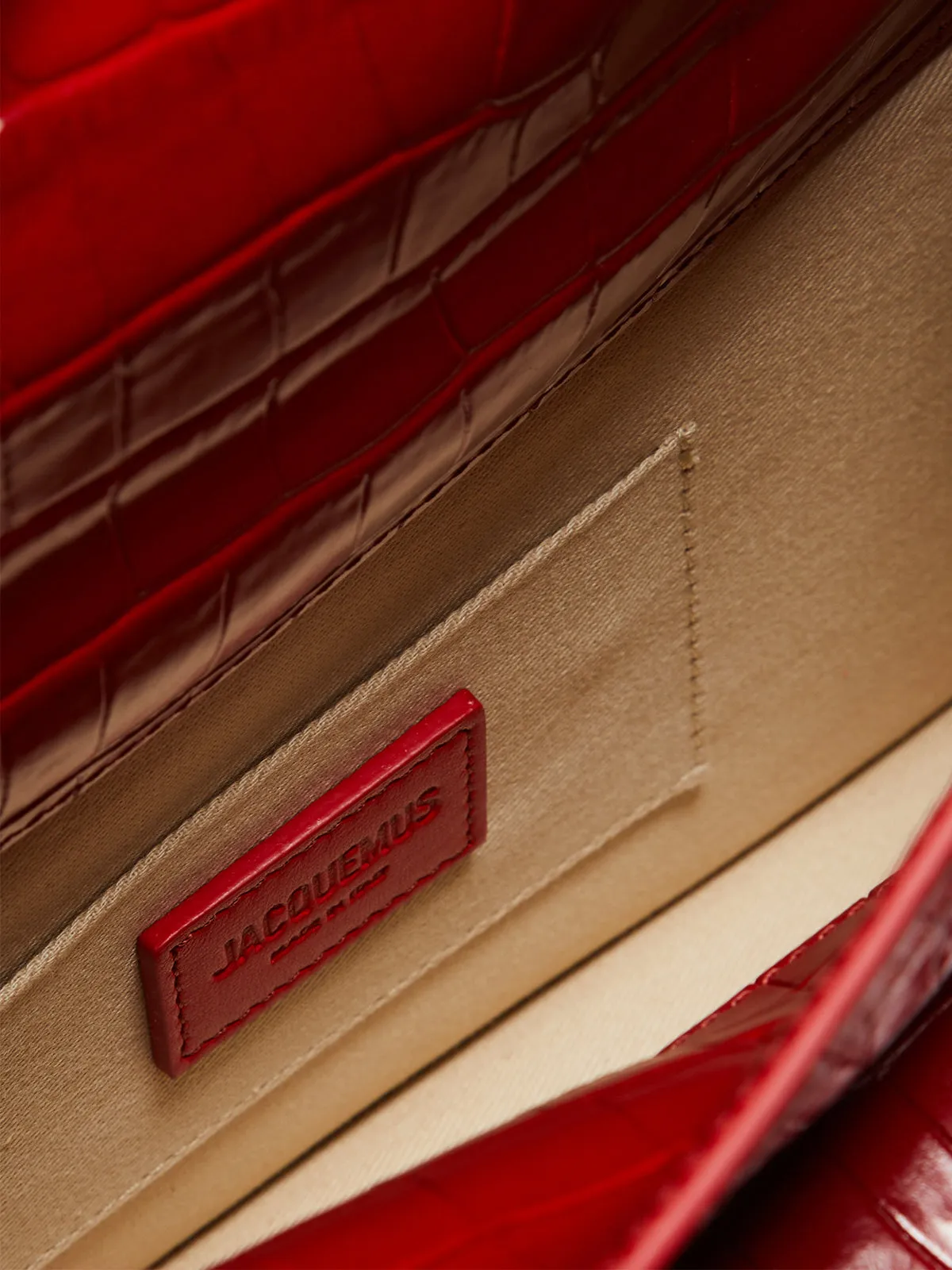 La Pochette Rond Carre Bag in Red