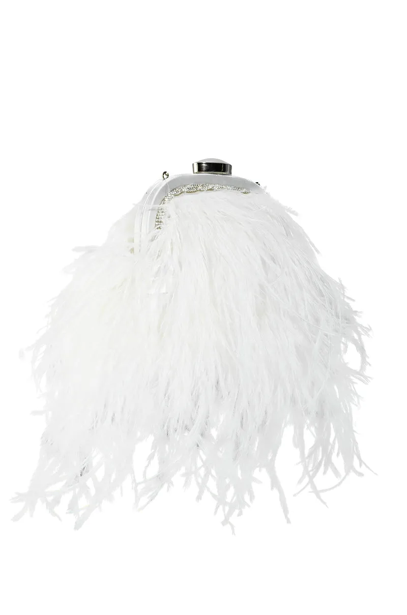 LISSANDRA FEATHER CLUTCH BAG IN BLACK