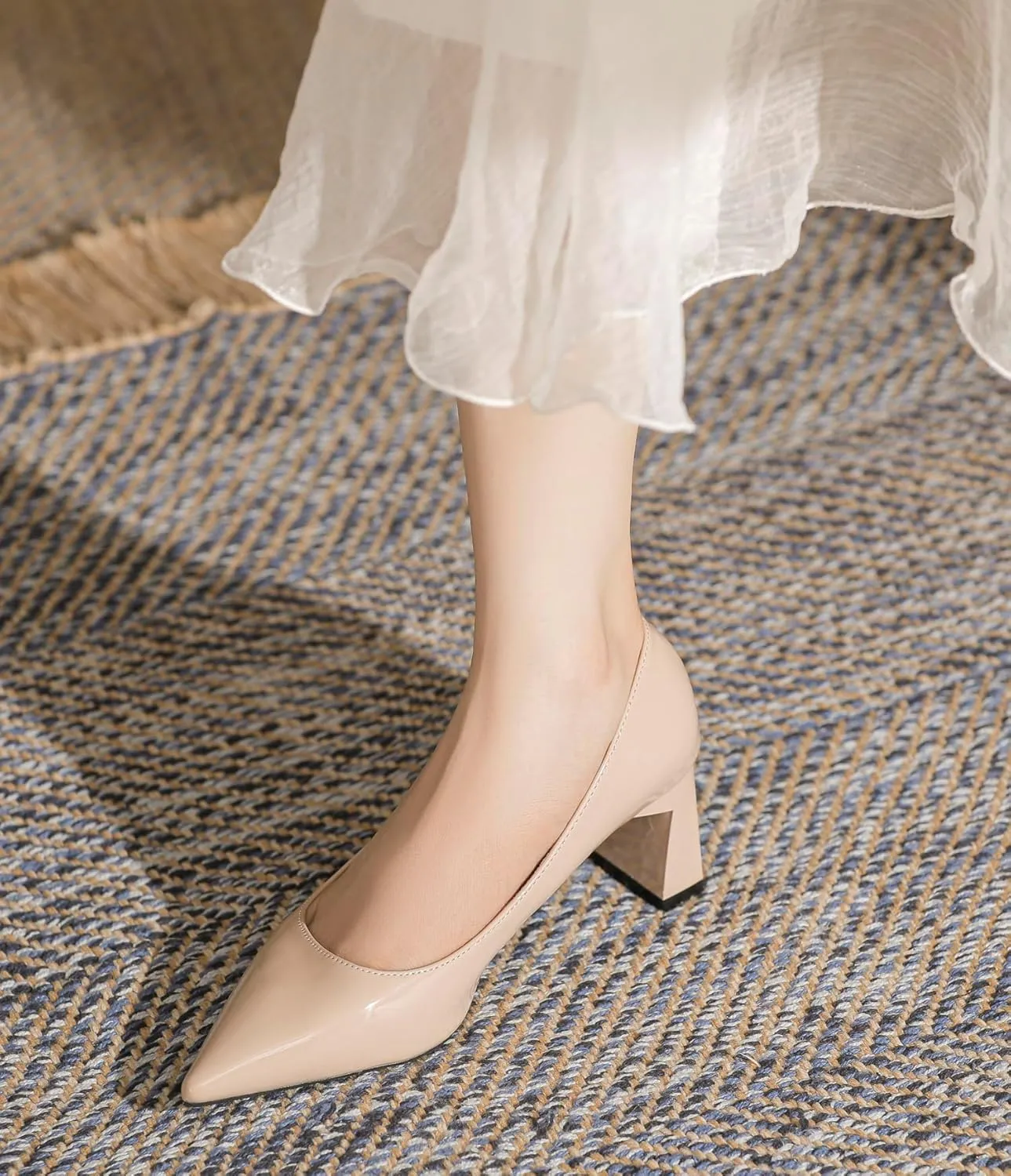 LizFoYa Women Retro Closed Pointed Toe Chunky High Heels Patent Leather Pumps Comfort Dress Party Shoes