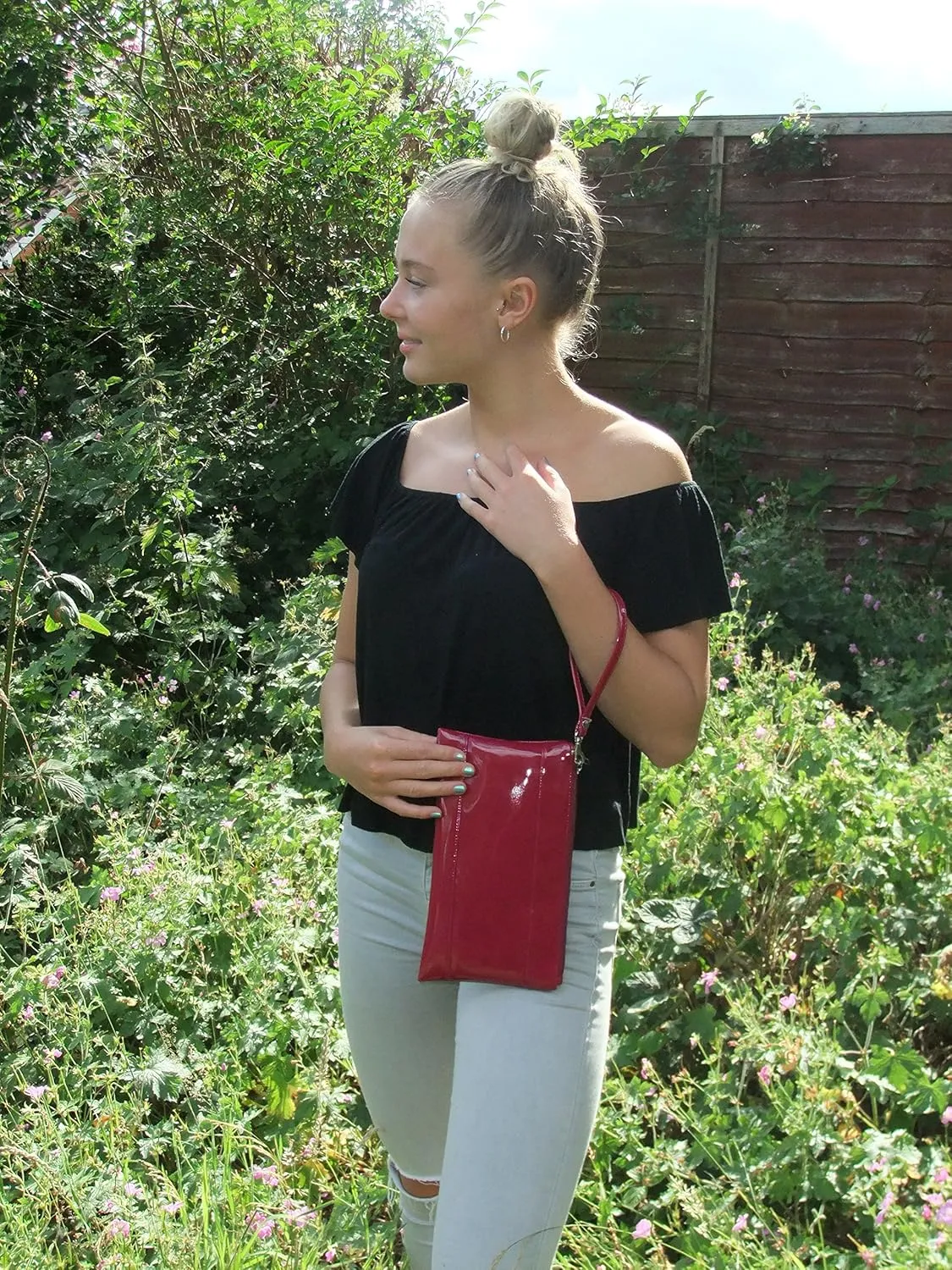 LONI Womens Adorable Patent Clutch Bag Wallet Purse for Women with Detachable Wrist Strap in gold