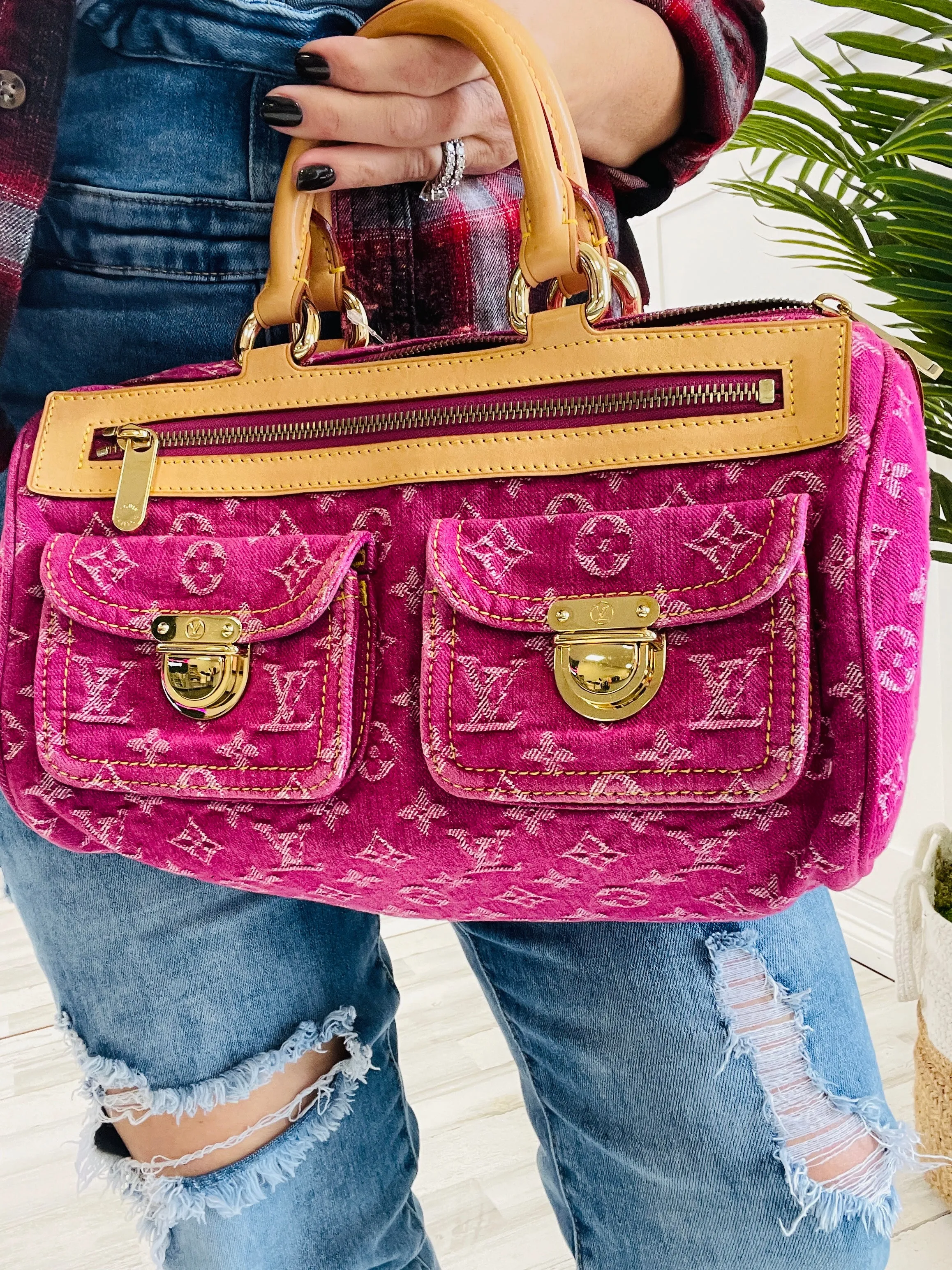 LV Neo Speedy in Pink