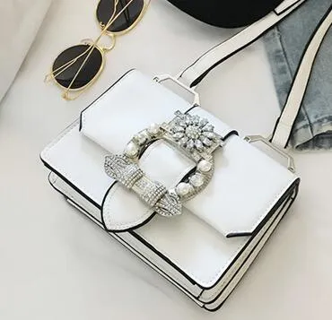 Natalie – Pearl and Crystal Embellished Handbag