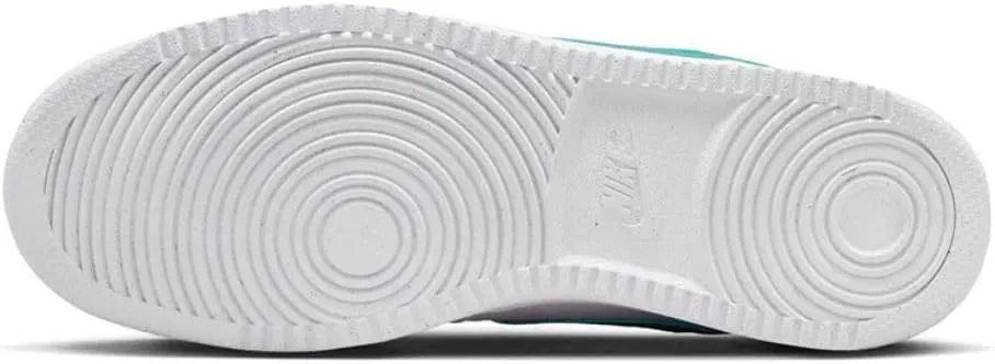 NIKE Men's Basketball Shoe