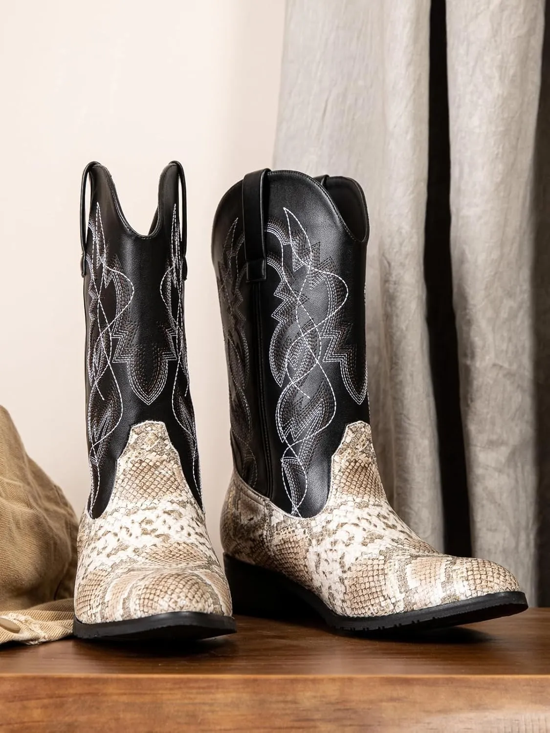 Python Manning Men's Boots Cowboy for Men Classic Pointed Toe Western Pull Up Snakeskin Embroidered Mid-Calf Boots