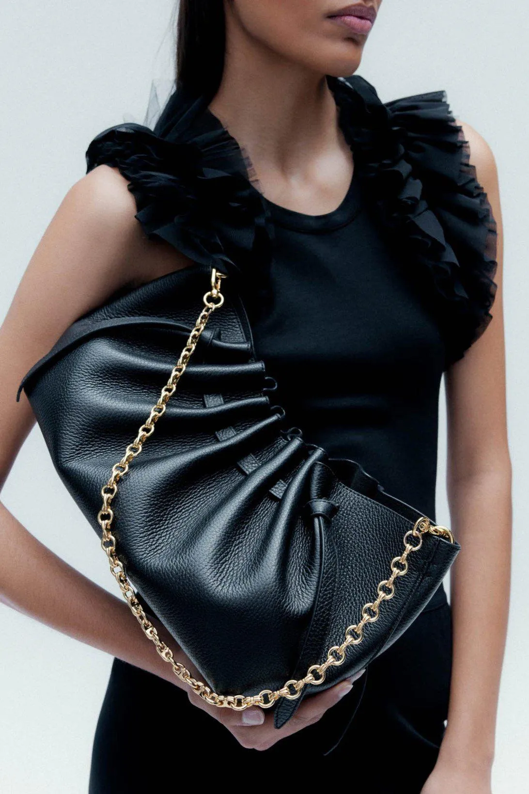 Scallop Clutch Black Pebble Grained