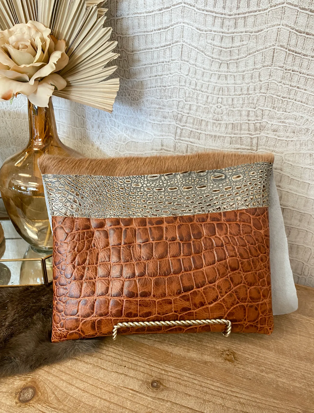 Sierra Croc with Beige Hide Clutch/Crossbody