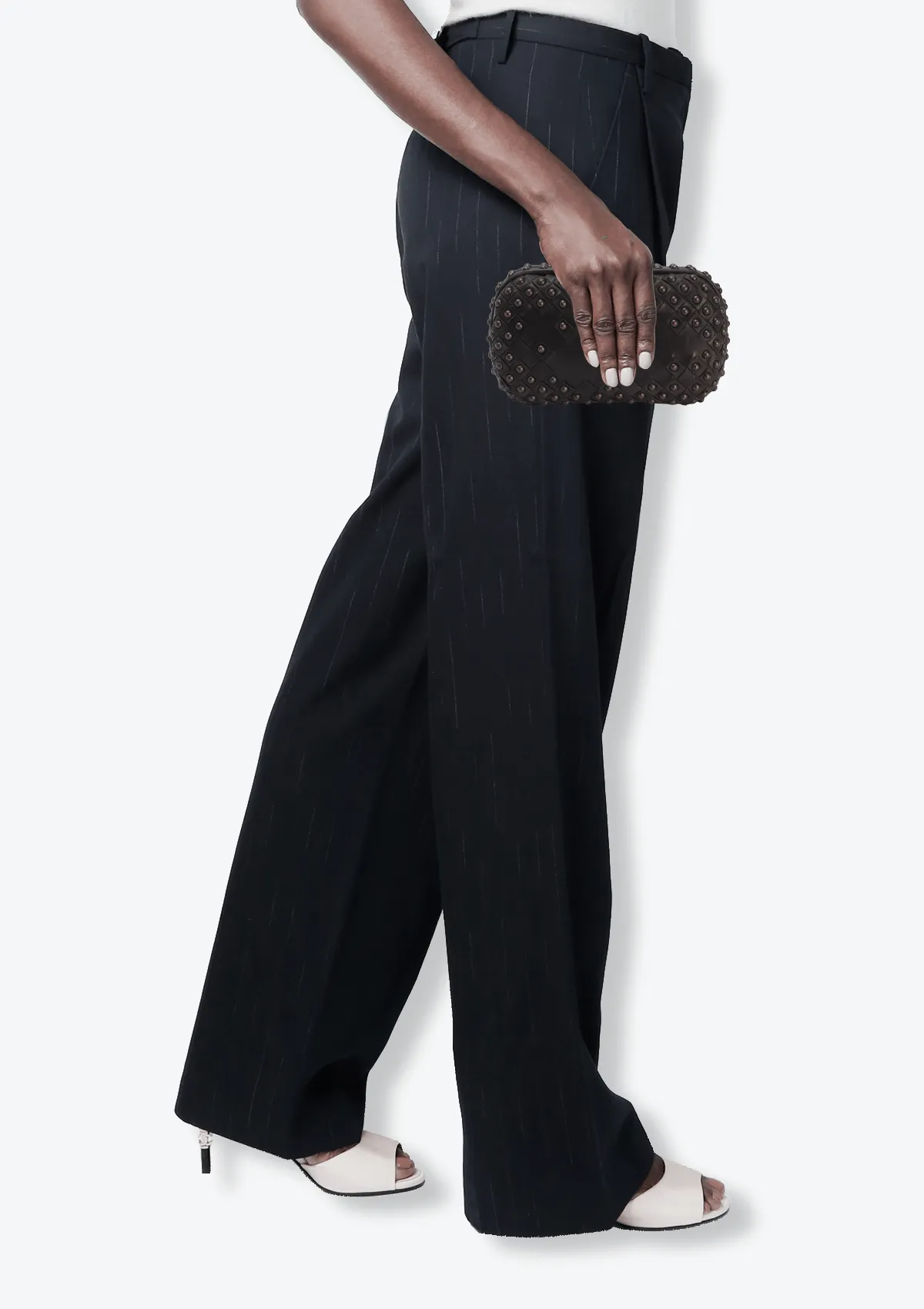 STUDDED INTRECCIATO KNOT CLUTCH