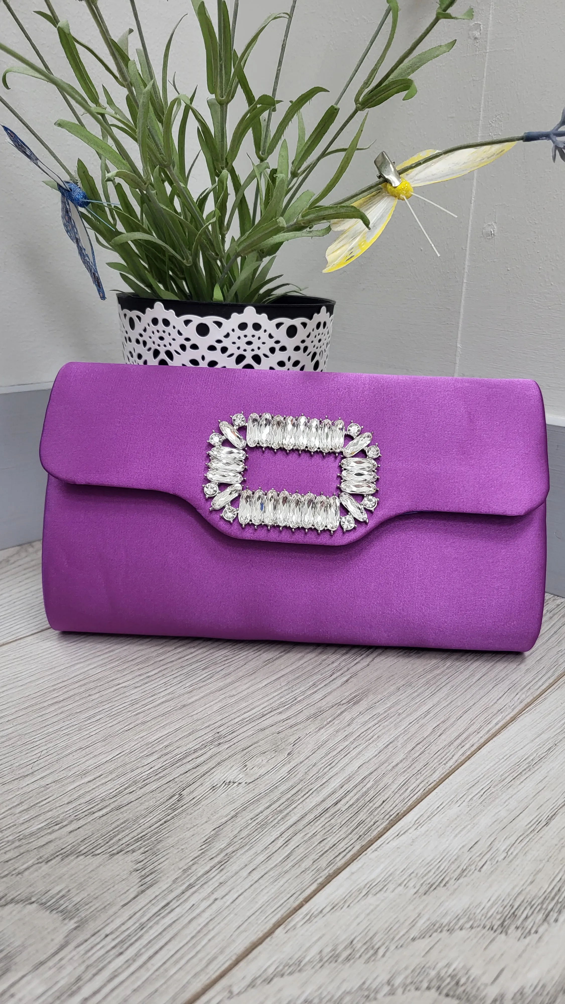 Valerie clutch bag