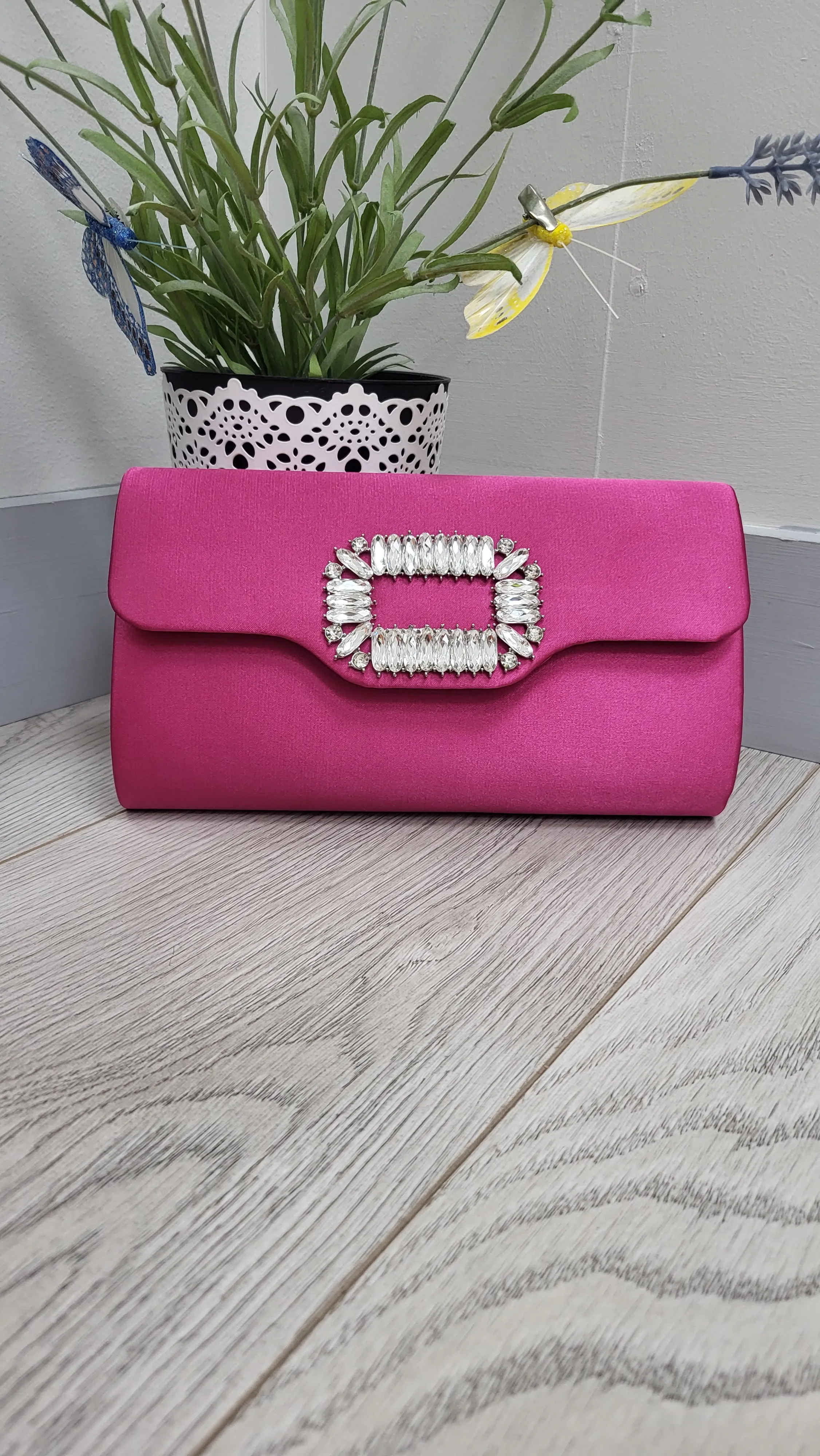 Valerie clutch bag