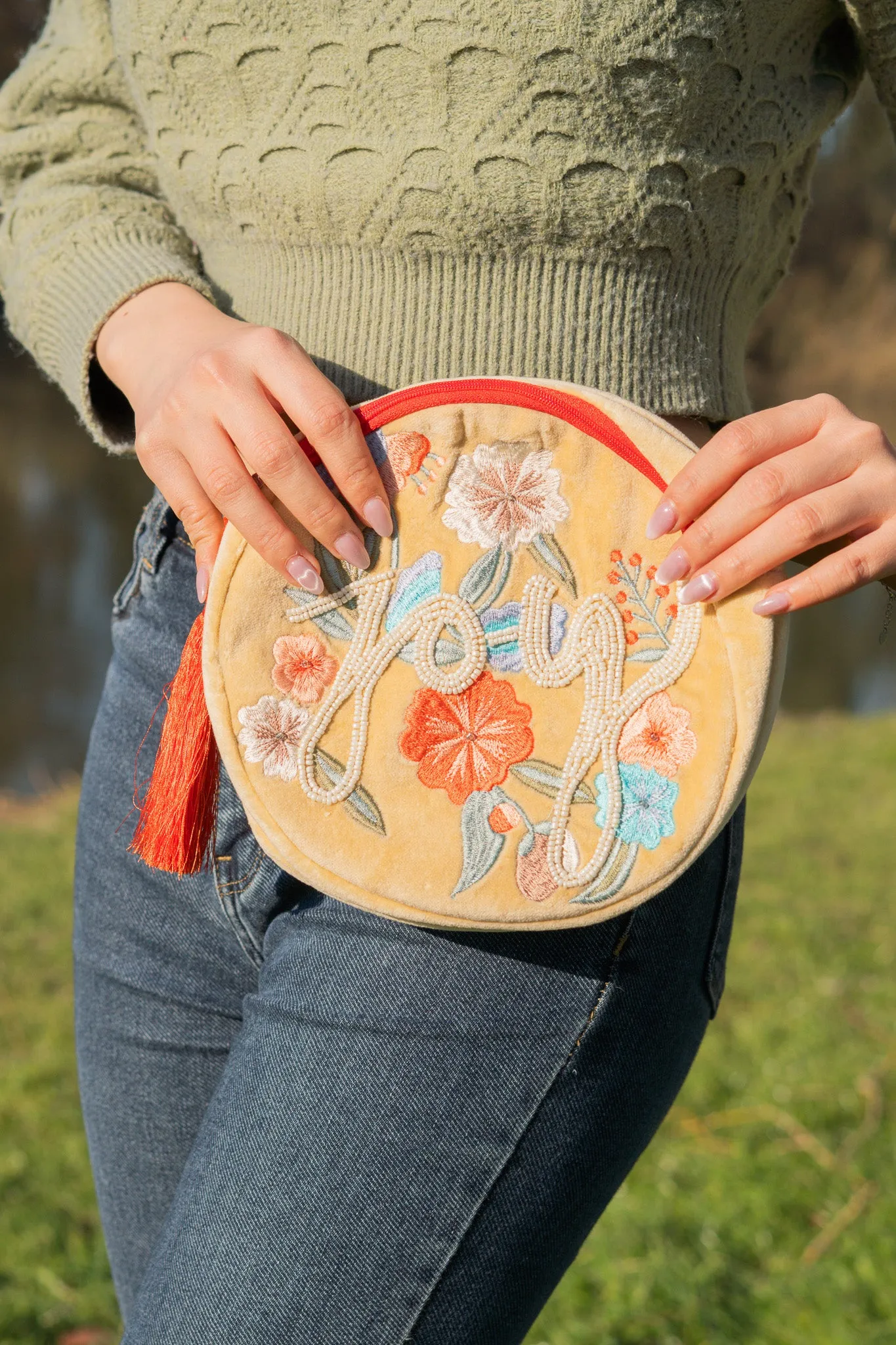 Vintage-Inspired Floral Hand Embroidered Women's Coin Pouch