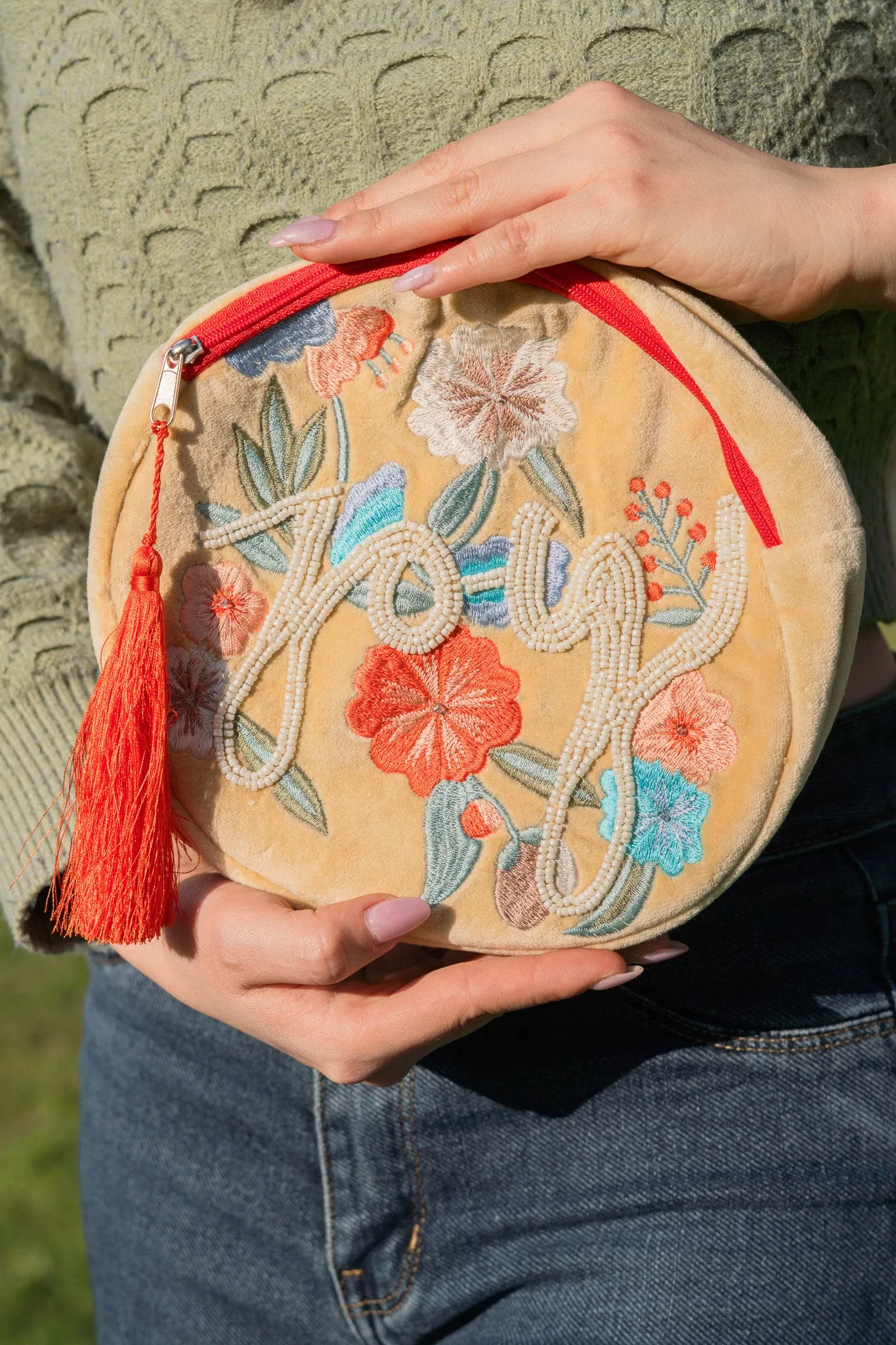 Vintage-Inspired Floral Hand Embroidered Women's Coin Pouch