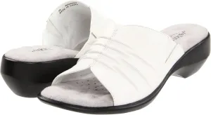 Walking Cradles Meredith Red Patent 11 W (D)