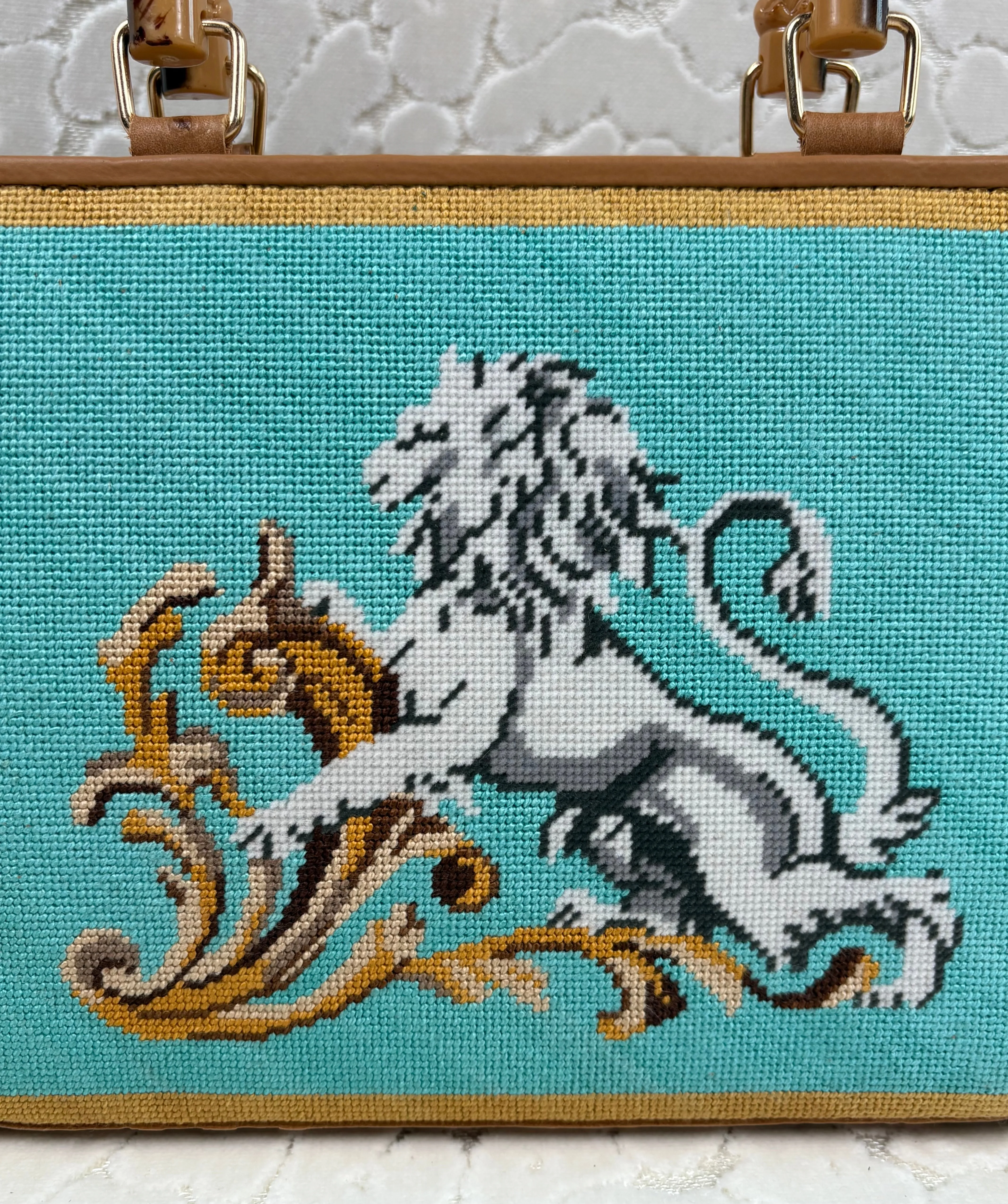 White Lion Clutch