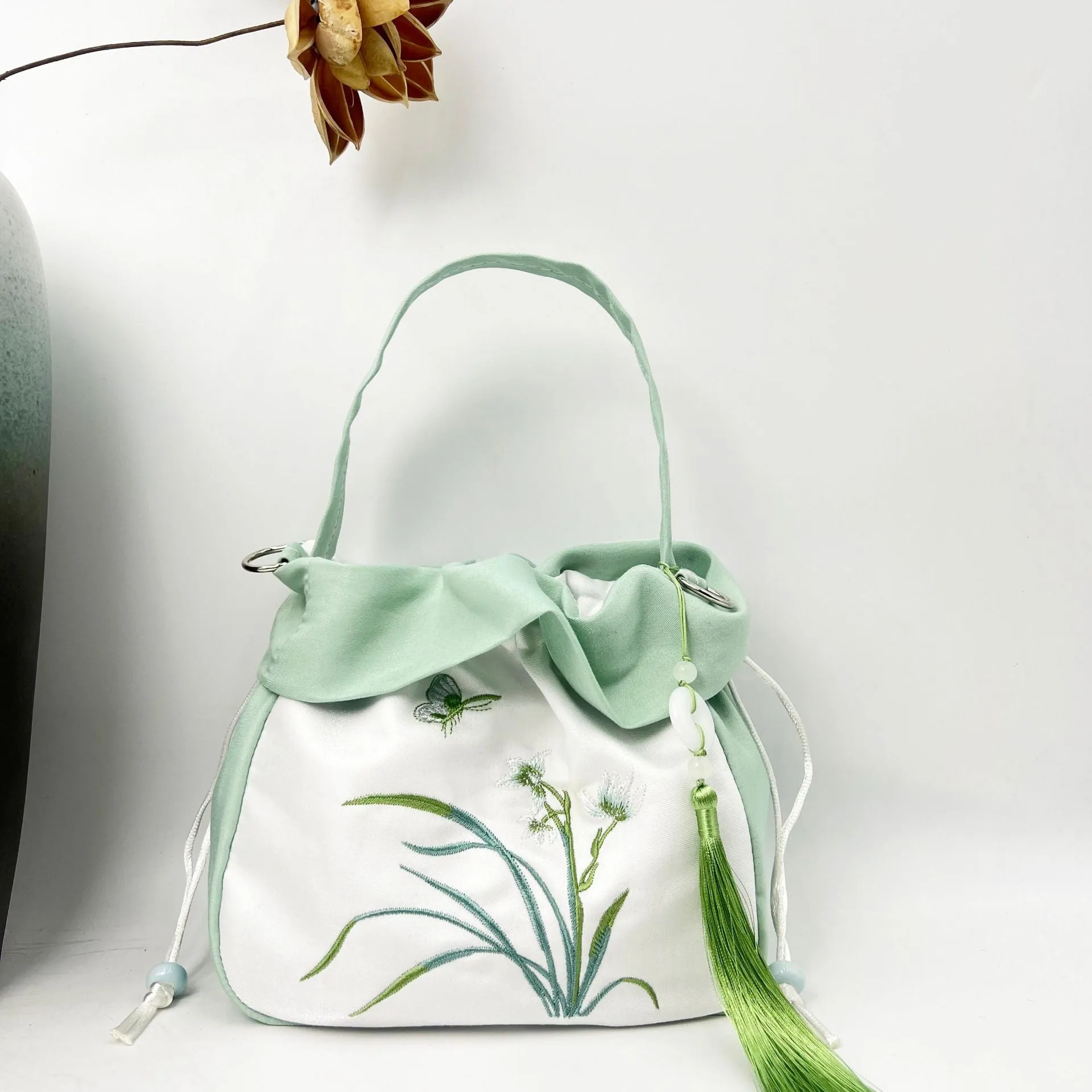 Women's Antique Tassel Embroidered Han Chinese Clothing Handbags