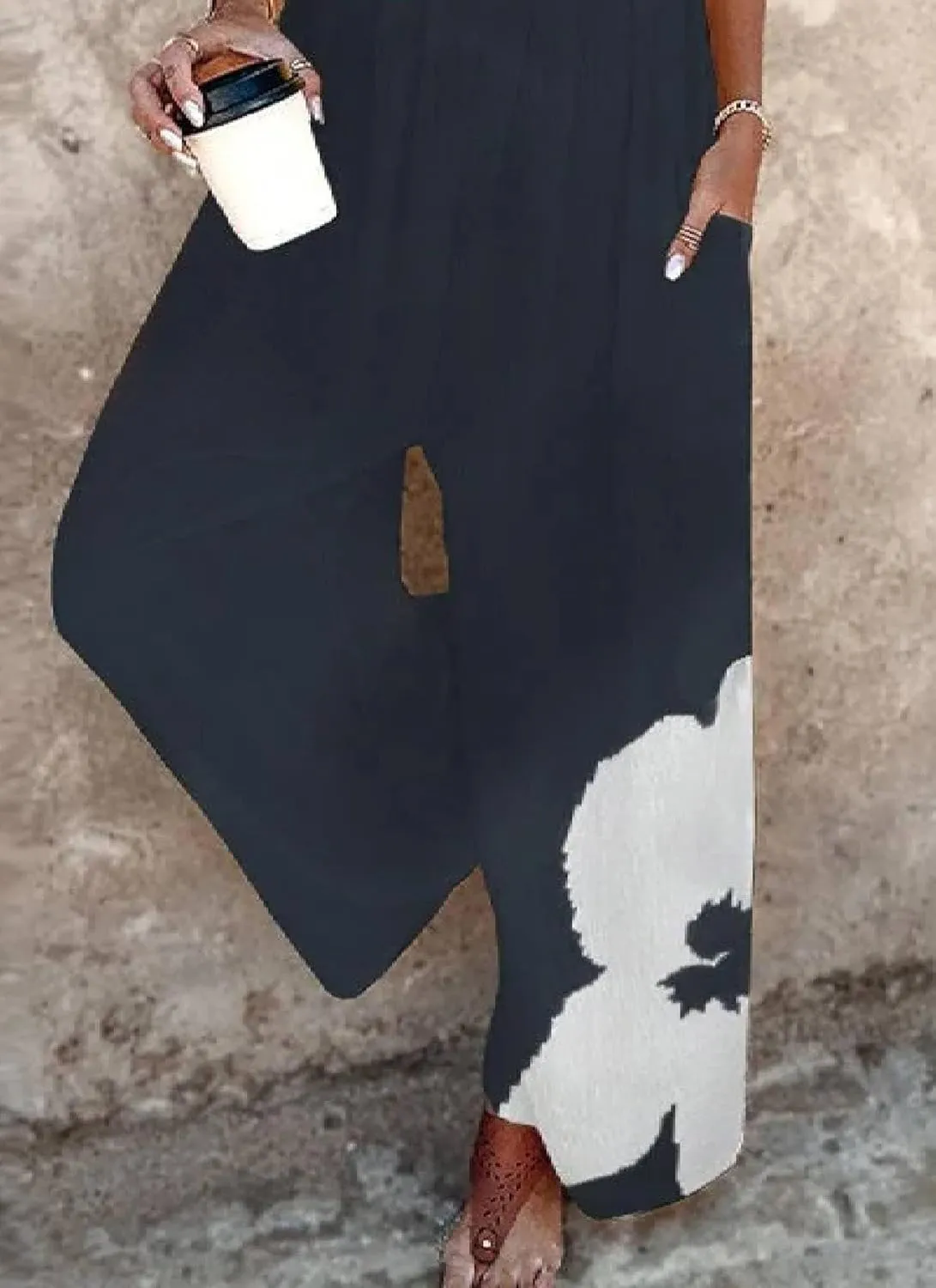 Women's Summer Baggy Straps Sleeveless Floral Print Side Pockets Jumpsuit Vacation Casual Outfits for Women