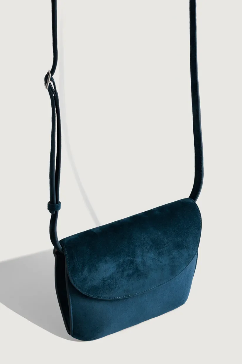 Yu Mei Keriana Clutch - Blue Navy Suede