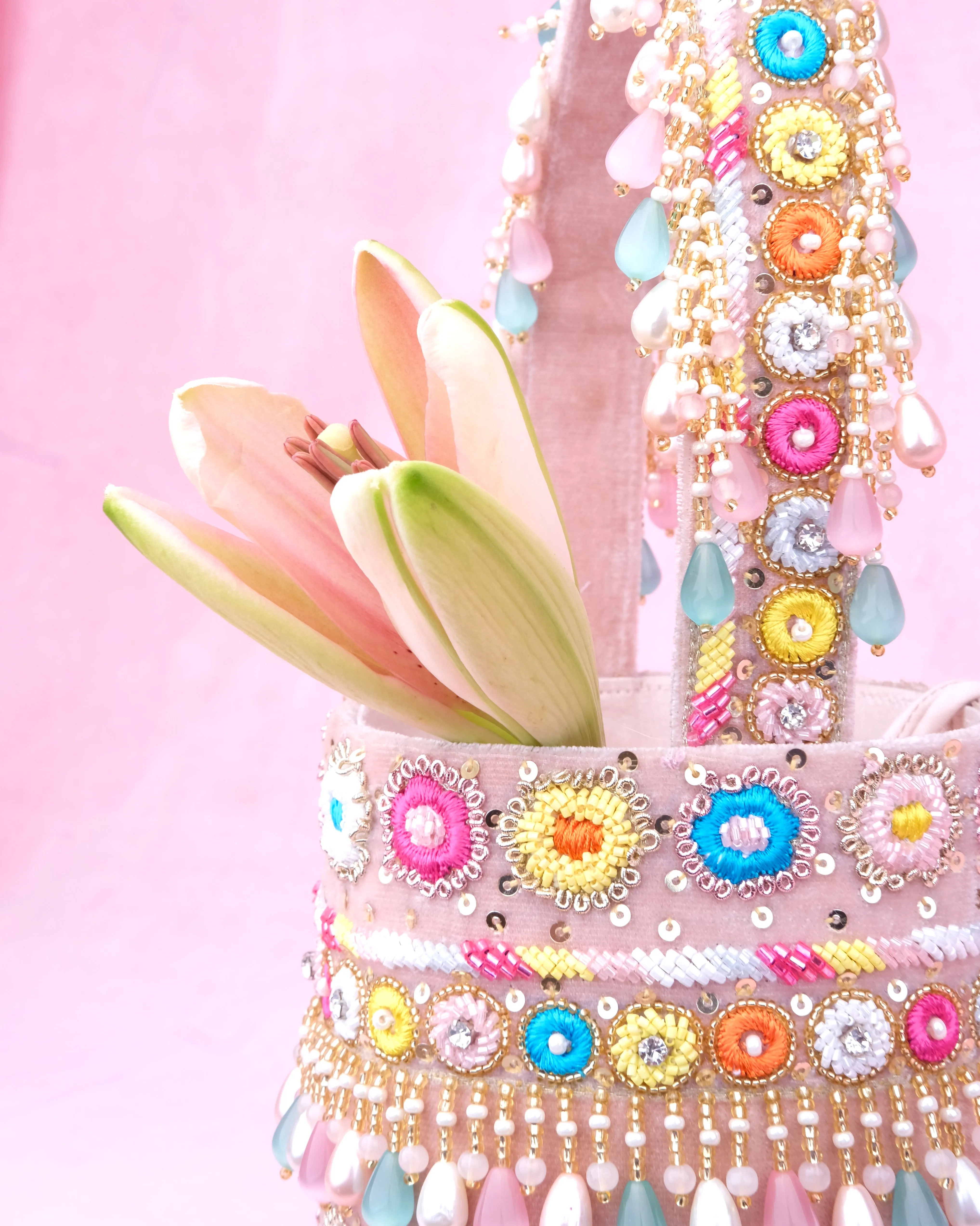 Zunaira Bucket Bag